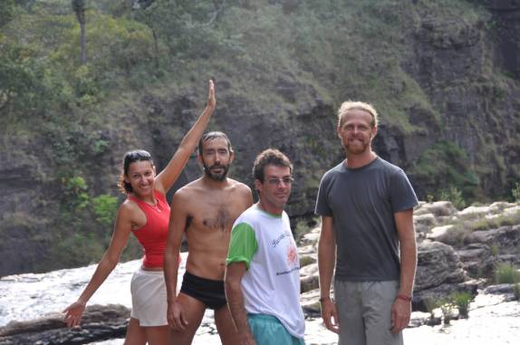 Com a Flávia, Chico e Ivan no Rio do Couro, na Chapada dos Veadeiros, região de Alto Paraíso - GO